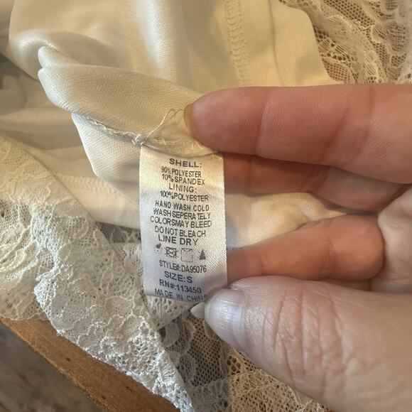 Lulumari Anthropologie Floral Lace Mini Dress Size S Sheer Beachy Vaca Boho Y2K - Picture 13 of 13